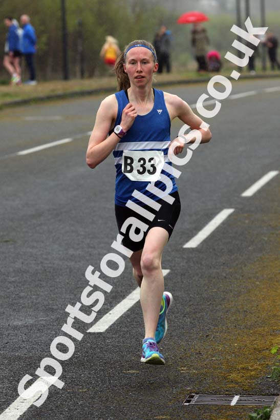 Senior womens relay, Elswick Good Friday Road Races. Photo: David T. Hewitson/Sports for All Pics